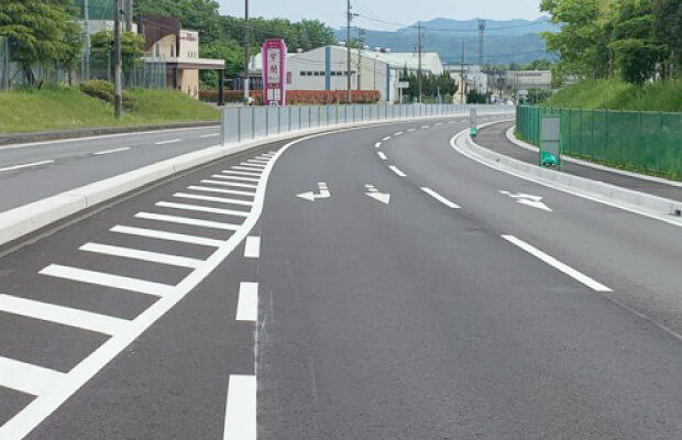 写真：舗装工事