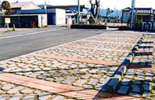 写真：名張市内駐車場の施工実績