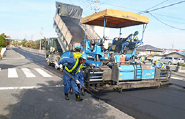 写真：市道桔梗が丘西原線舗装補修工事の施工実績